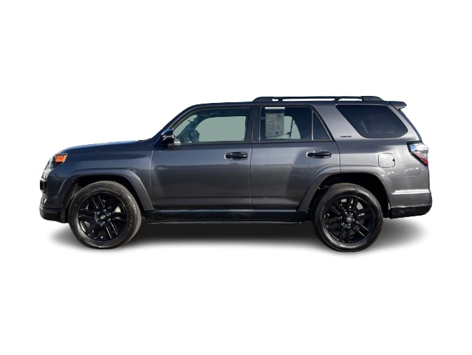 2020 Toyota 4Runner SR5 3