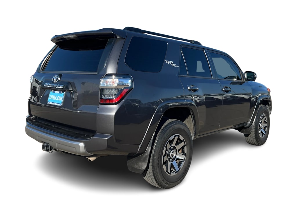 Thumbnail: 2021 Toyota 4Runner - 21