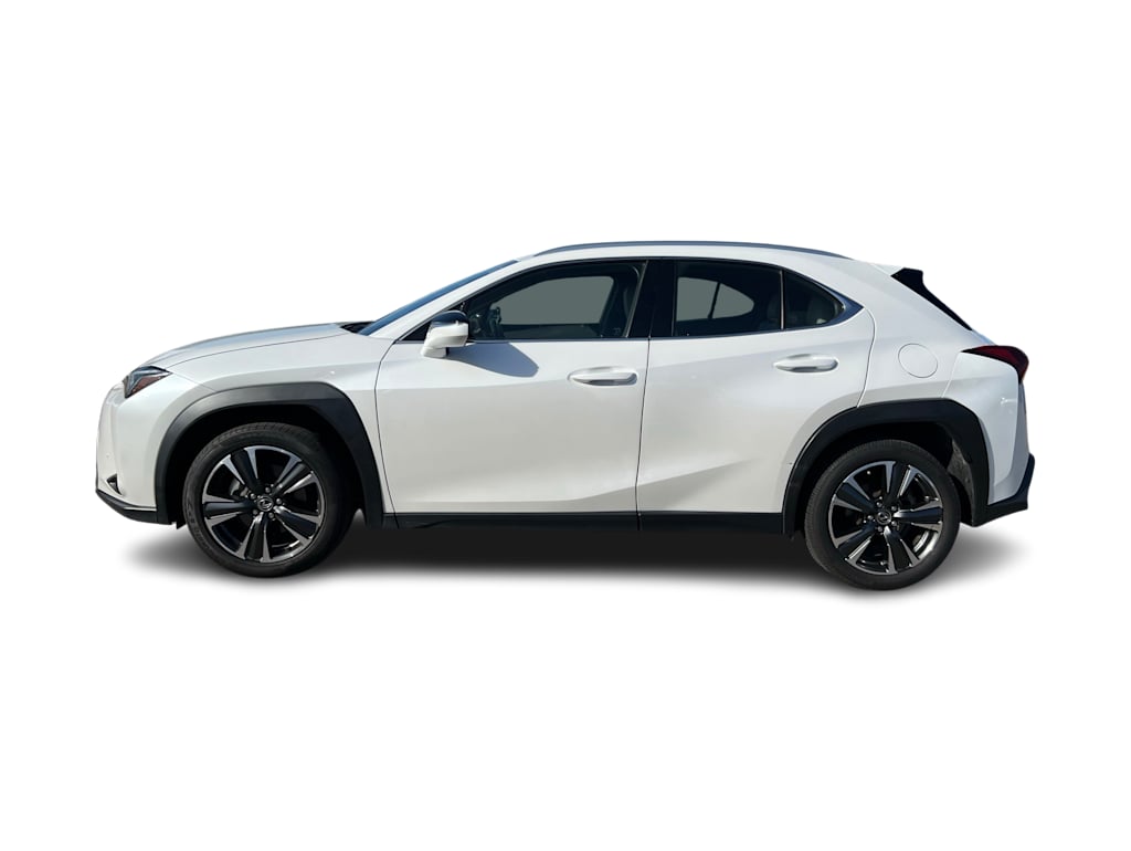 Thumbnail: 2023 Lexus UX - 3
