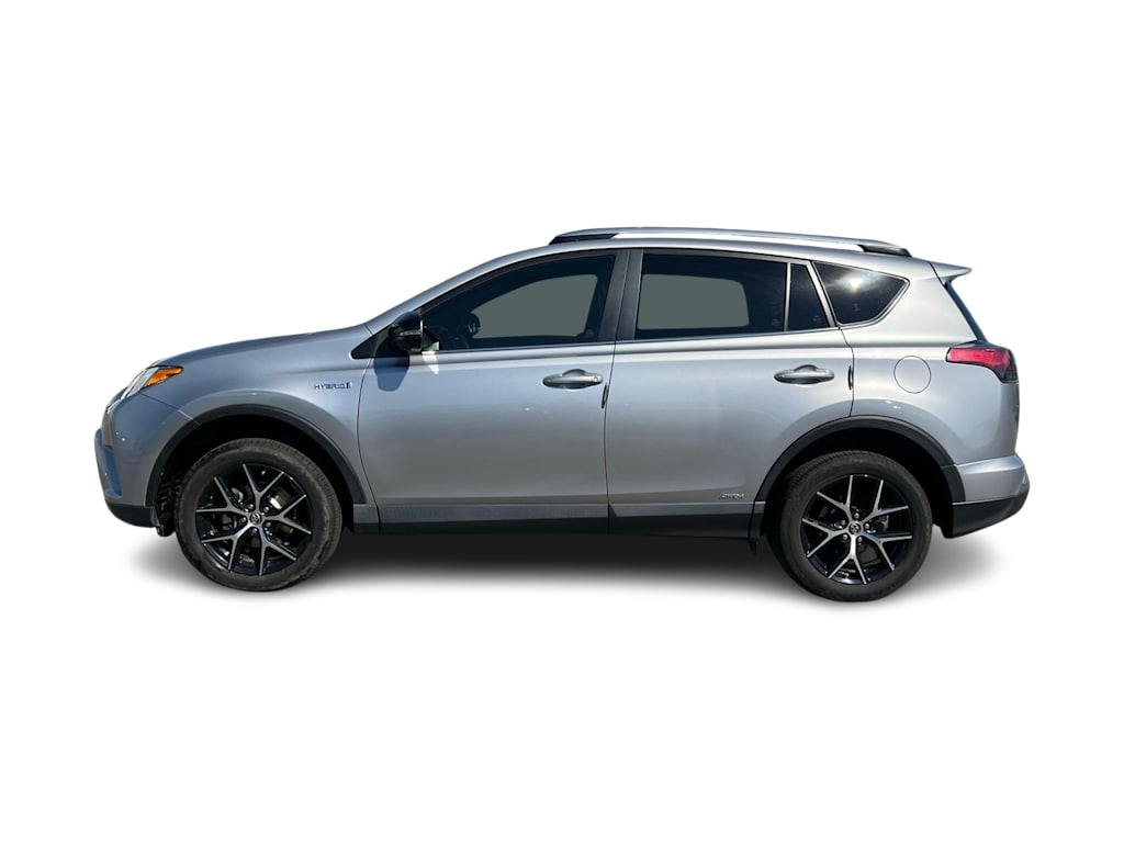 Thumbnail: 2017 Toyota RAV4 - 3
