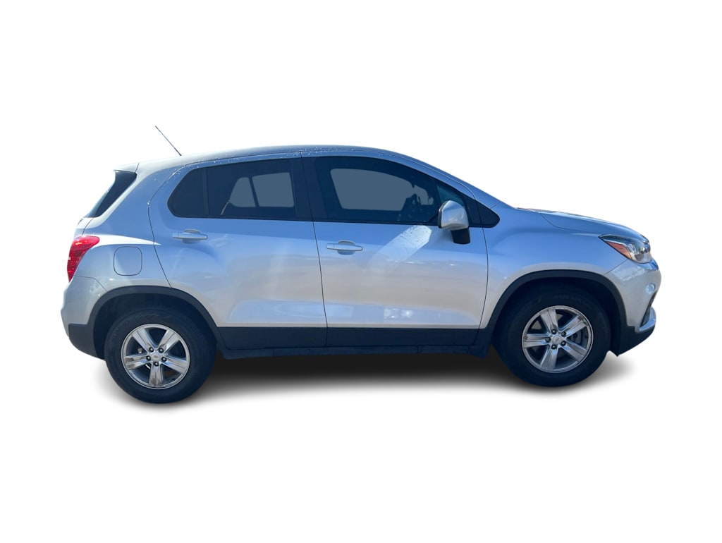 Thumbnail: 2020 Chevrolet Trax - 17