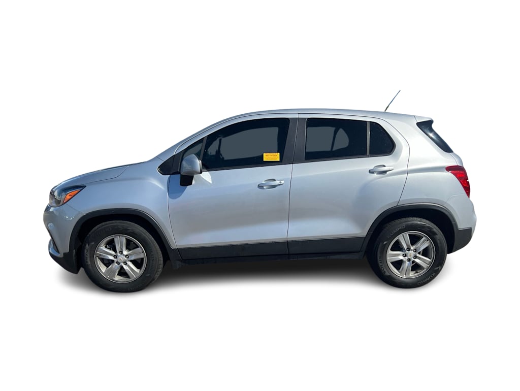 Thumbnail: 2020 Chevrolet Trax - 3