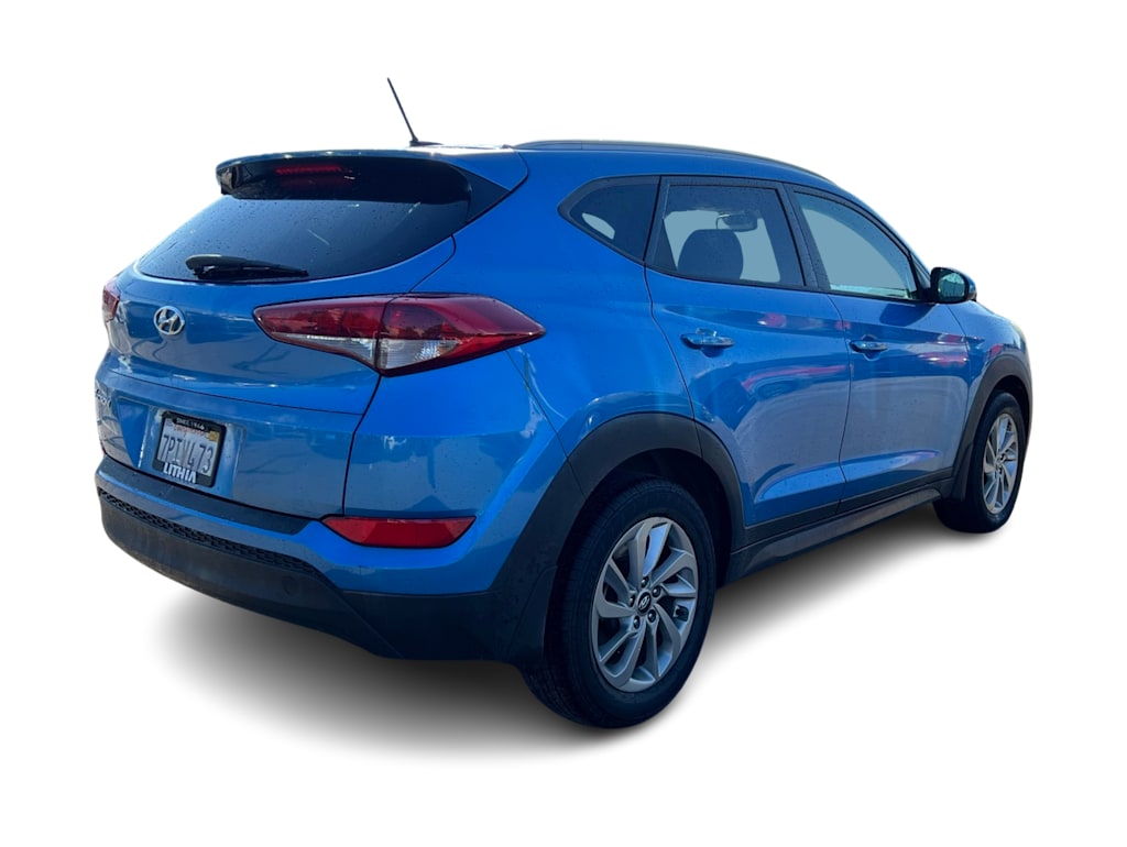 Thumbnail: 2016 Hyundai Tucson - 20