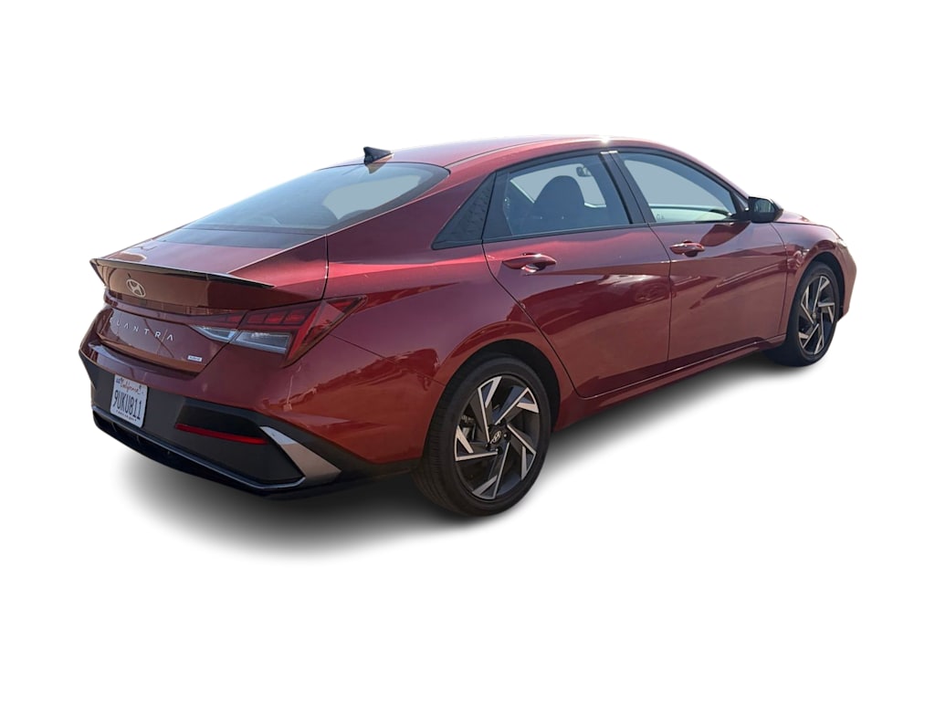 Thumbnail: 2025 Hyundai Elantra - 17