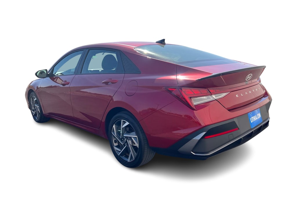 Thumbnail: 2025 Hyundai Elantra - 4