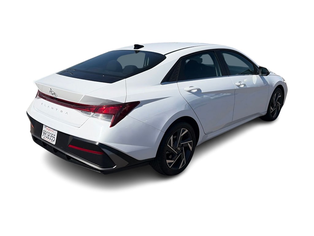 Thumbnail: 2025 Hyundai Elantra - 22