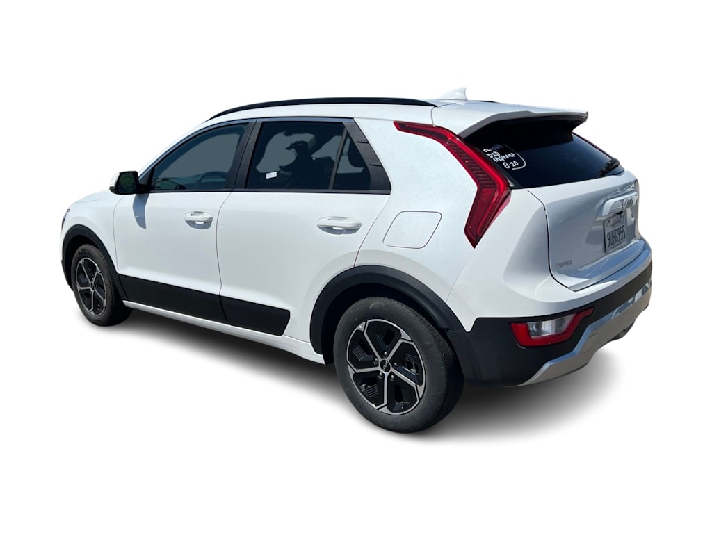 Thumbnail: 2025 Kia Niro - 3