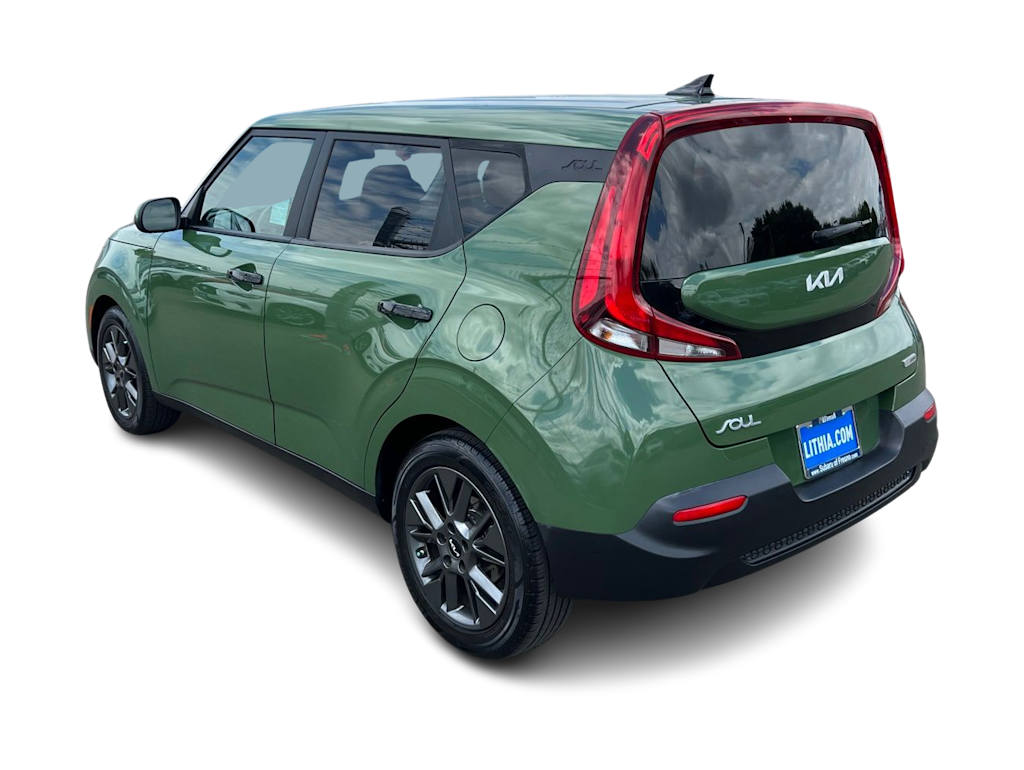 Thumbnail: 2022 Kia Soul - 3