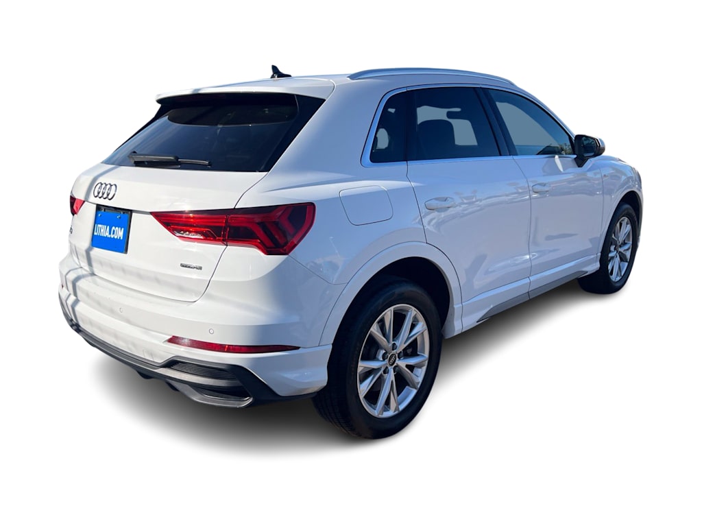 Thumbnail: 2024 Audi Q3 - 17