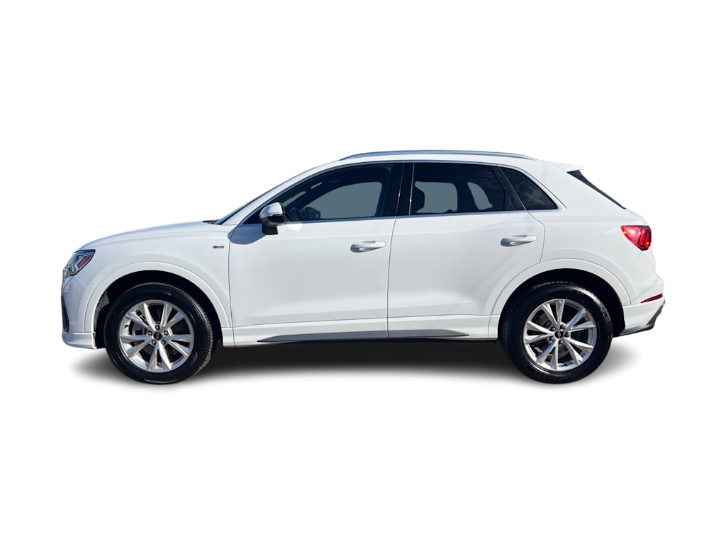 Thumbnail: 2024 Audi Q3 - 3