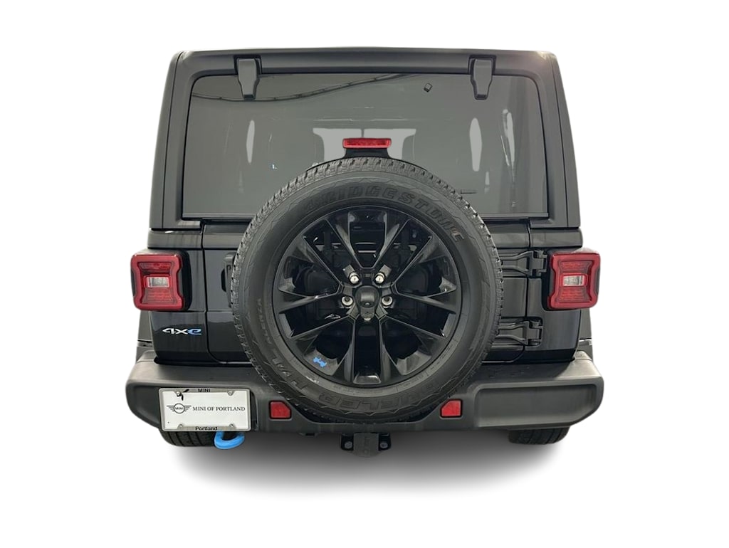 Thumbnail: 2022 Jeep Wrangler - 15