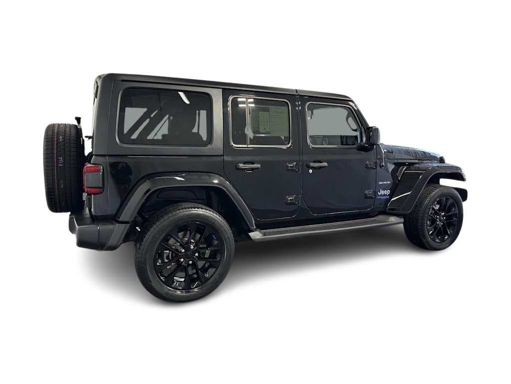 Thumbnail: 2022 Jeep Wrangler - 16