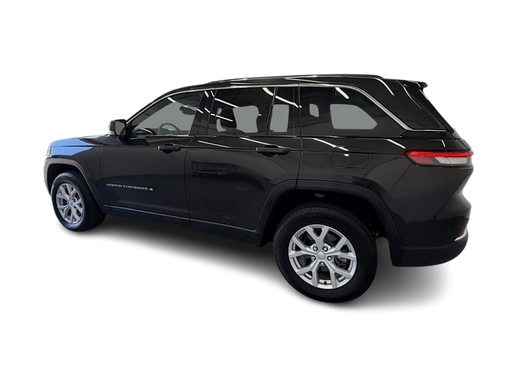 Thumbnail: 2024 Jeep Grand Cherokee - 3