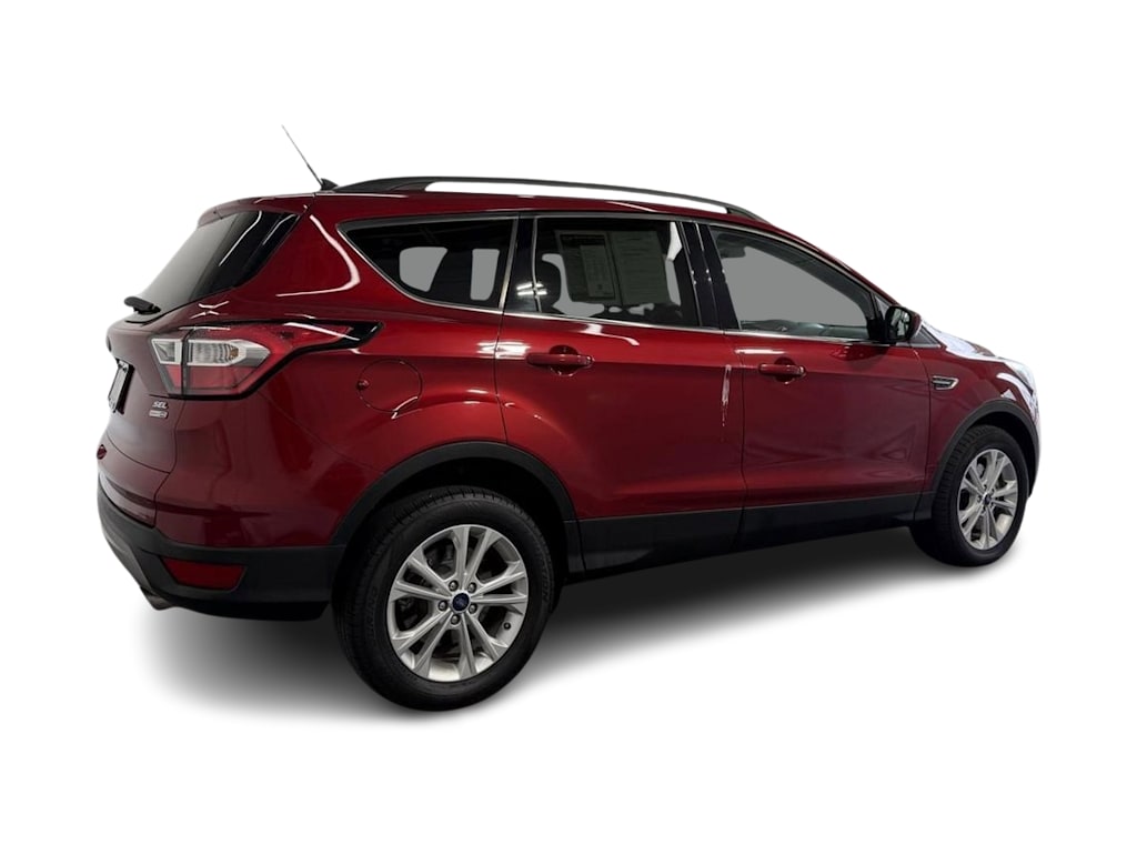 Thumbnail: 2018 Ford Escape - 16