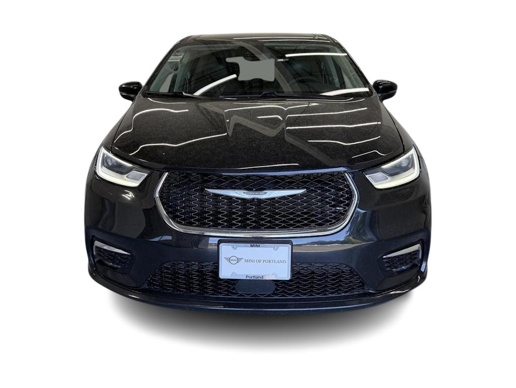 Thumbnail: 2023 Chrysler Pacifica - 6