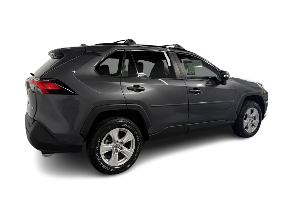 Thumbnail: 2019 Toyota RAV4 - 15