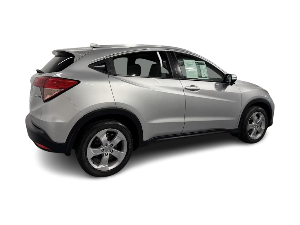 Thumbnail: 2016 Honda HR-V - 17