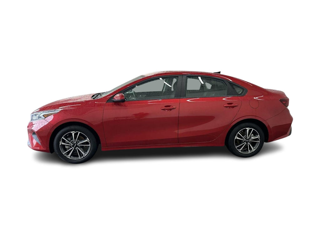 Thumbnail: 2024 Kia Forte - 3