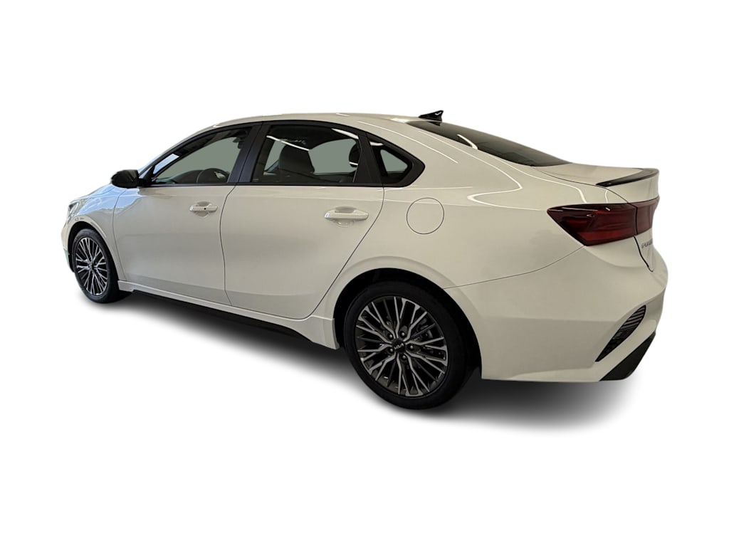 Thumbnail: 2024 Kia Forte - 17