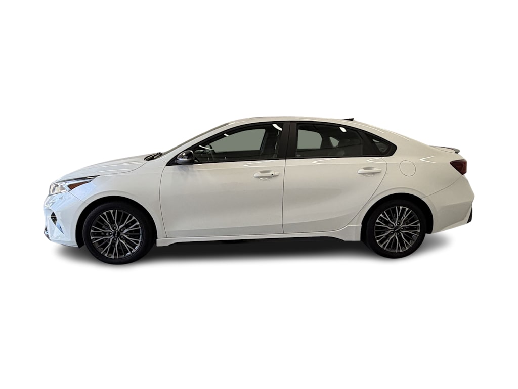Thumbnail: 2024 Kia Forte - 3
