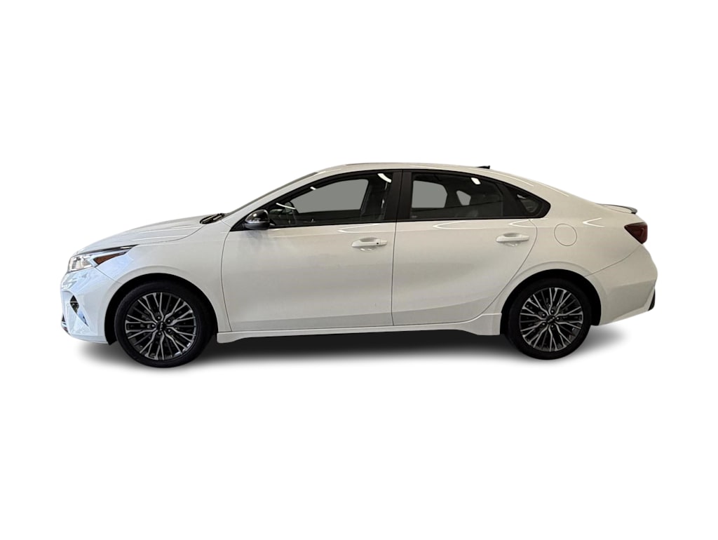 Thumbnail: 2024 Kia Forte - 3