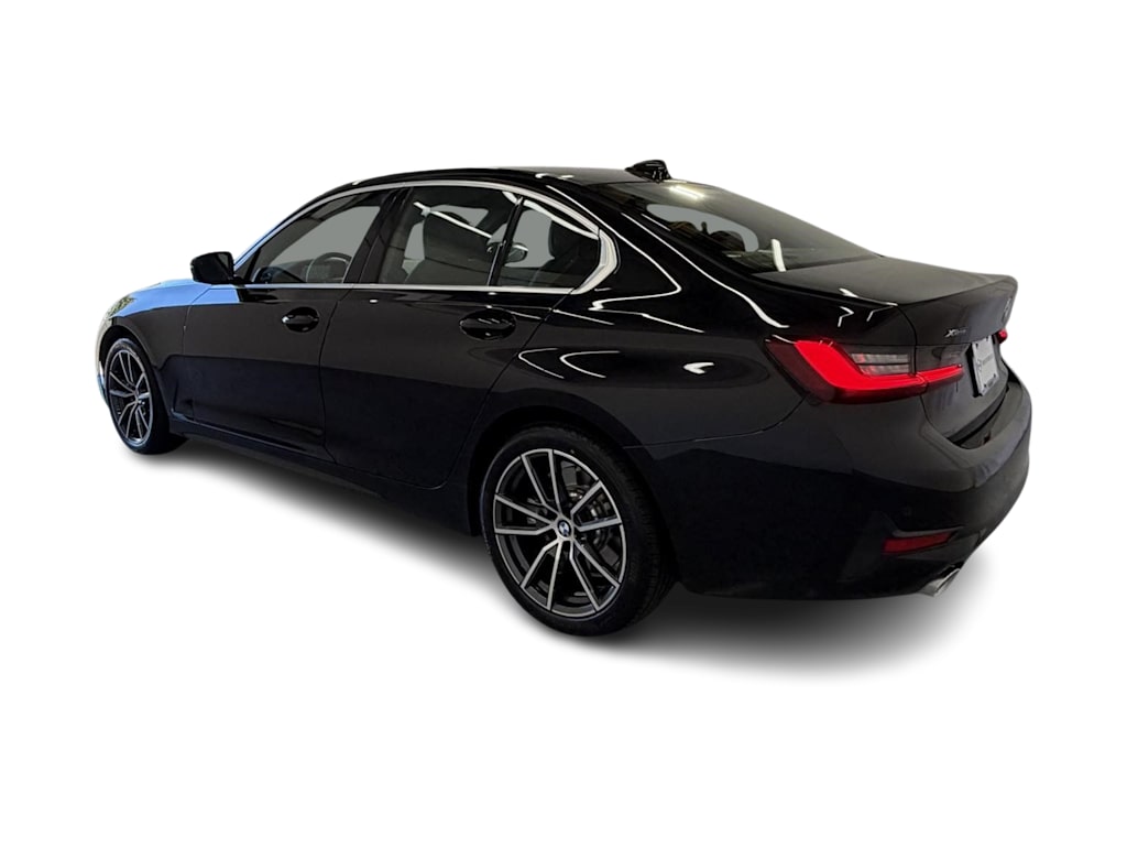 Thumbnail: 2022 BMW 3 Series - 4