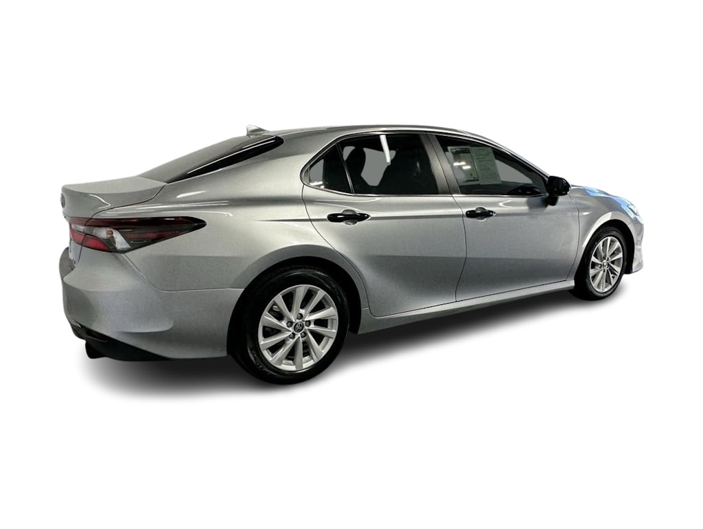 Thumbnail: 2022 Toyota Camry - 18