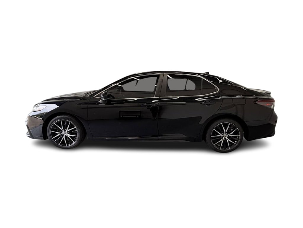 Thumbnail: 2022 Toyota Camry - 3