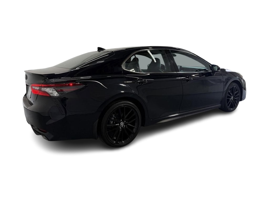 Thumbnail: 2022 Toyota Camry - 15