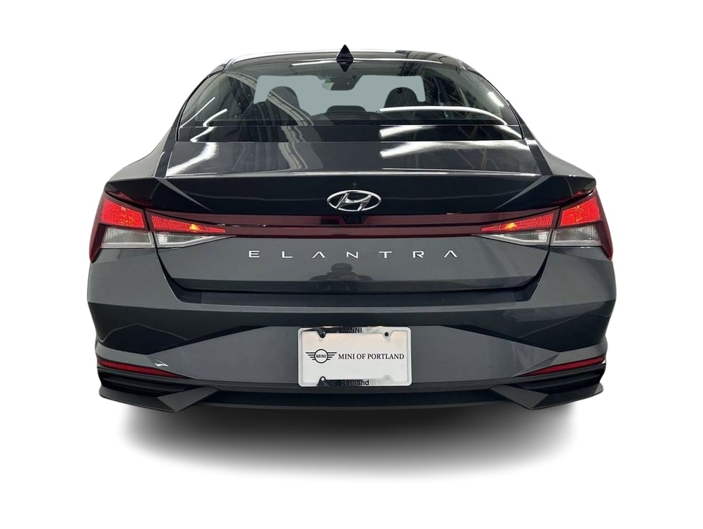Thumbnail: 2022 Hyundai Elantra - 5