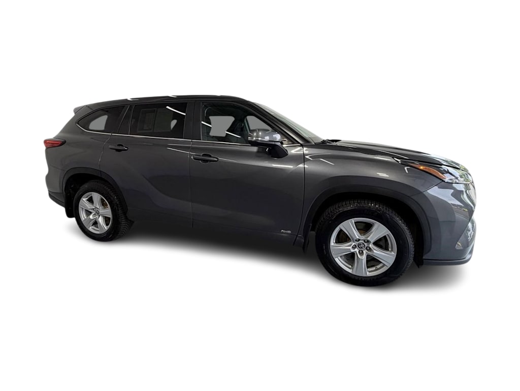 Thumbnail: 2023 Toyota Highlander - 17