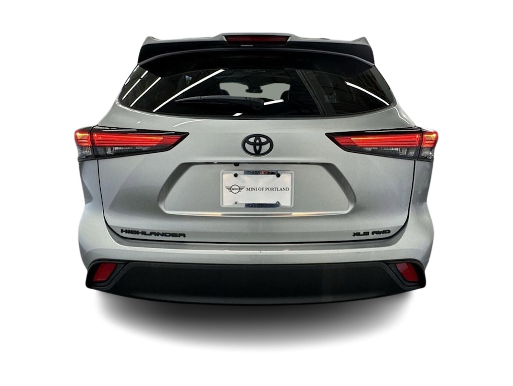 Thumbnail: 2022 Toyota Highlander - 4