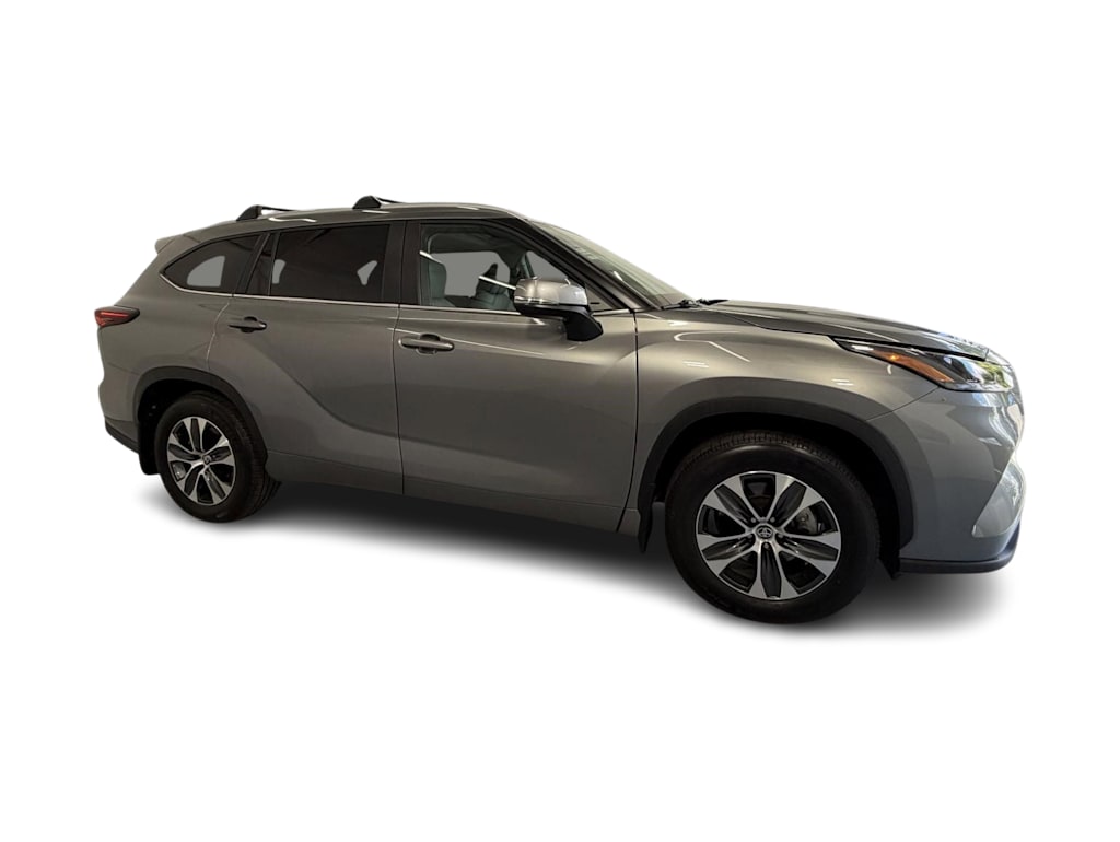 Thumbnail: 2026 Toyota Highlander - 17