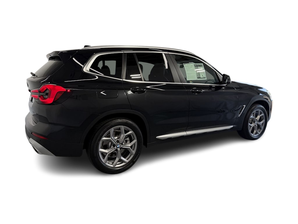 Thumbnail: 2023 BMW X3 - 17