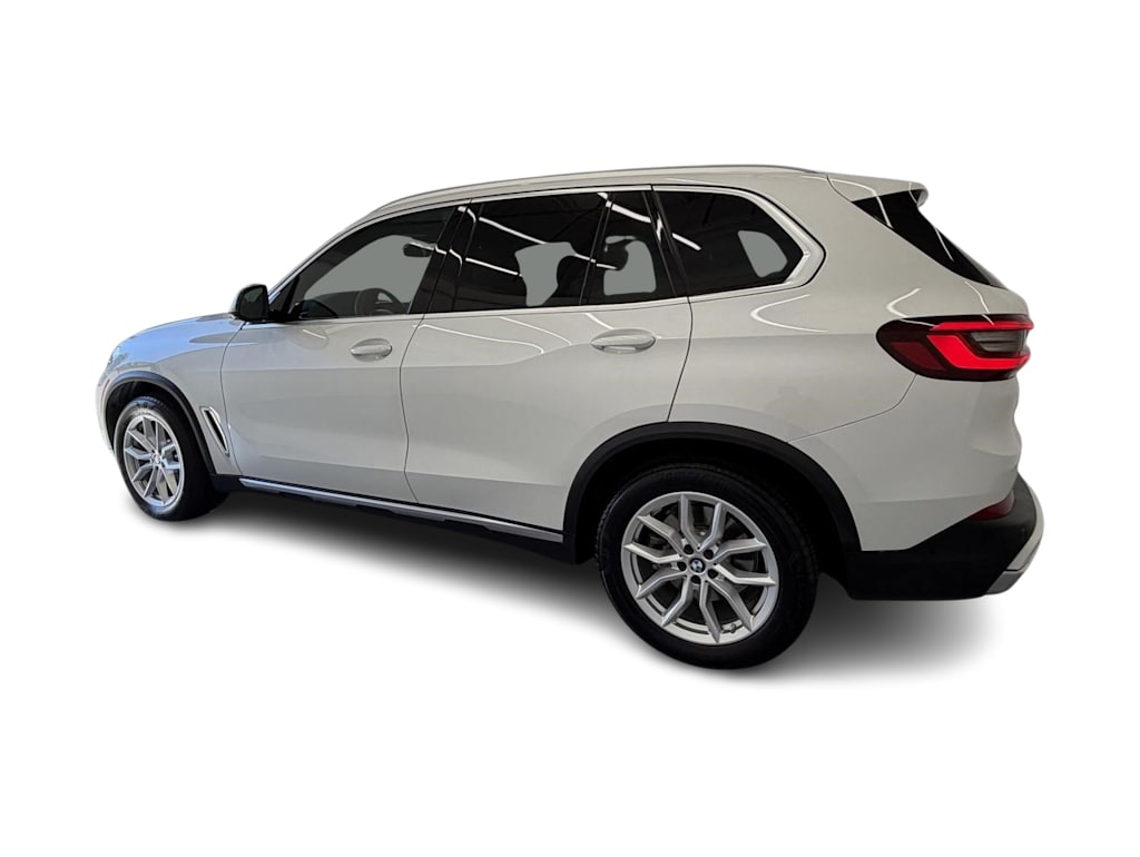 Thumbnail: 2023 BMW X5 - 16