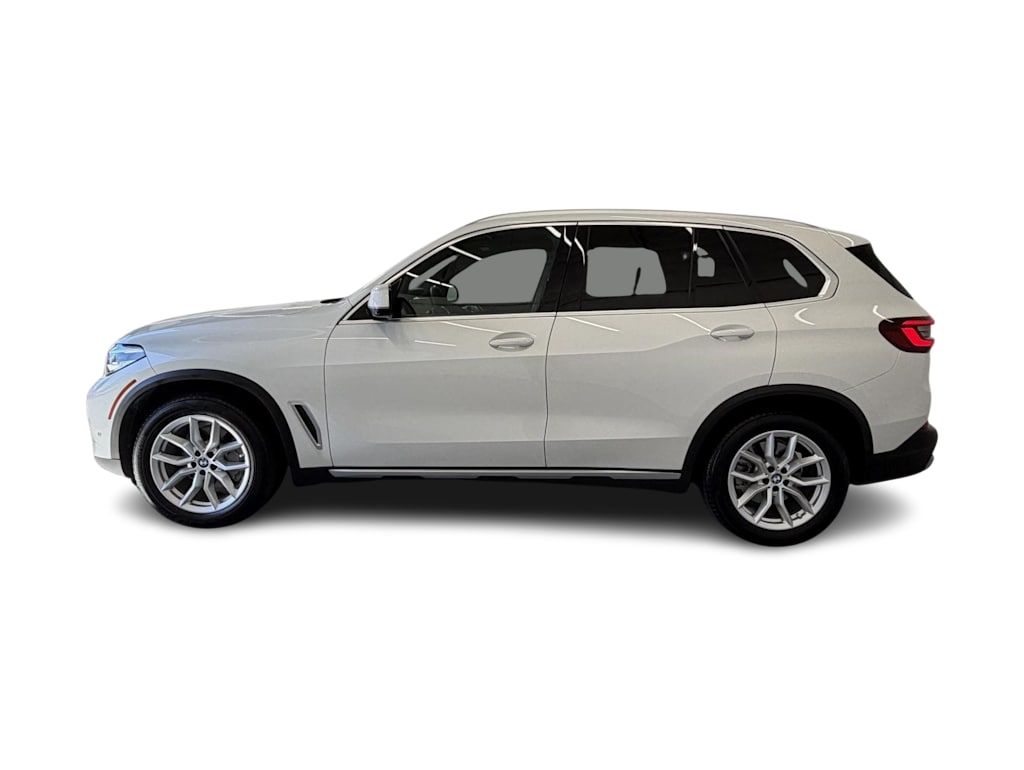 Thumbnail: 2023 BMW X5 - 3
