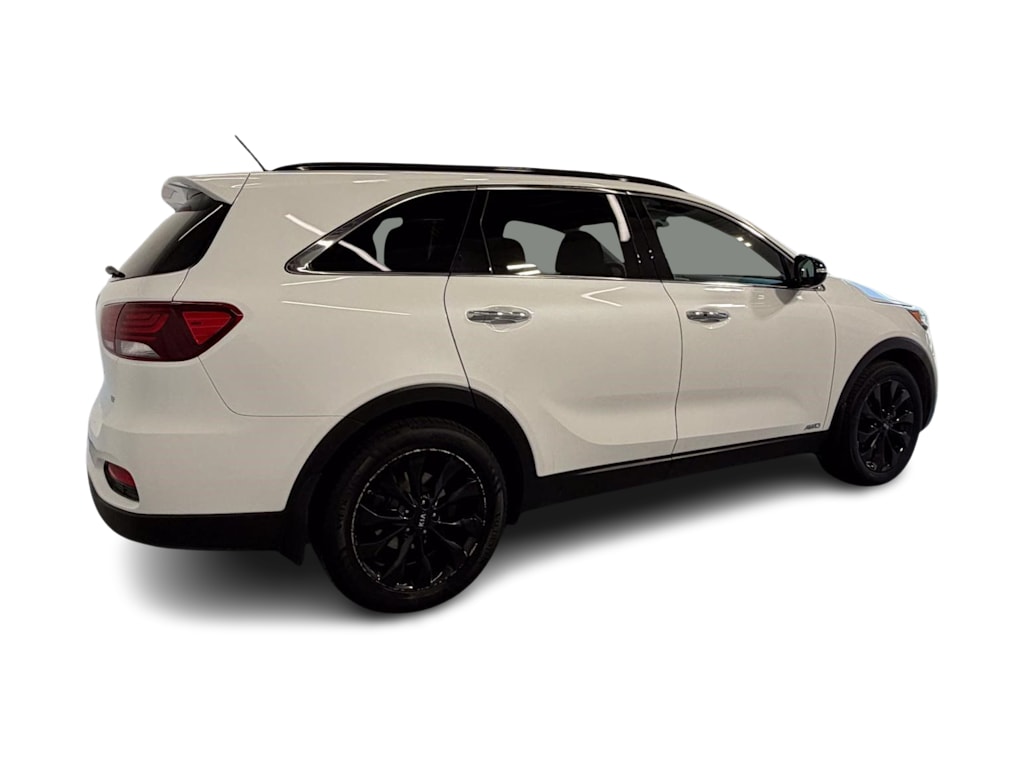 Thumbnail: 2020 Kia Sorento - 17