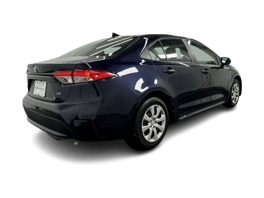 2022 Toyota Corolla LE 17