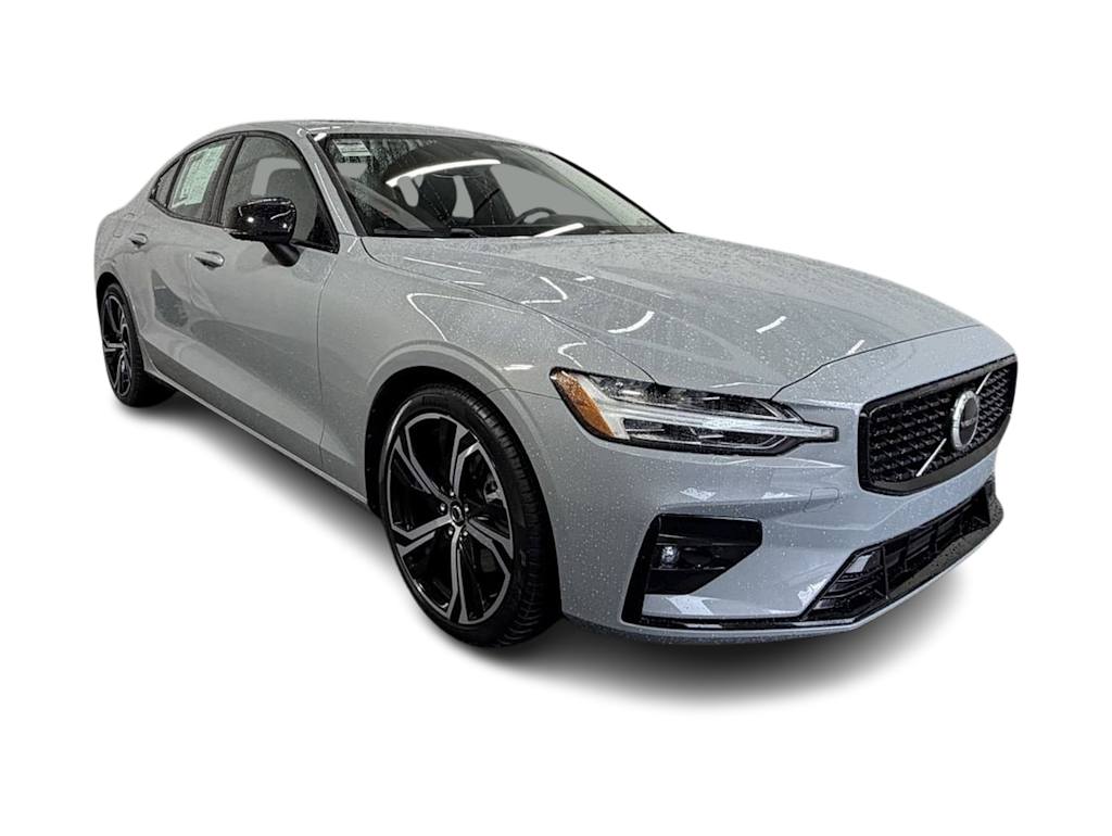 Thumbnail: 2024 Volvo S60 - 17