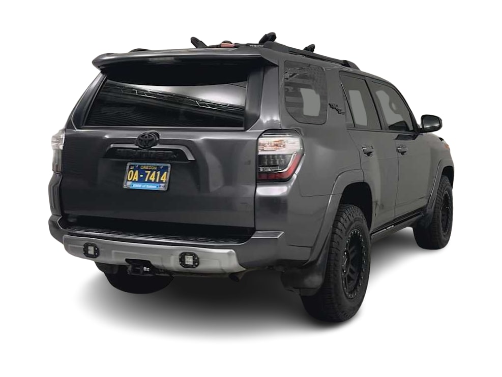 Thumbnail: 2020 Toyota 4Runner - 18