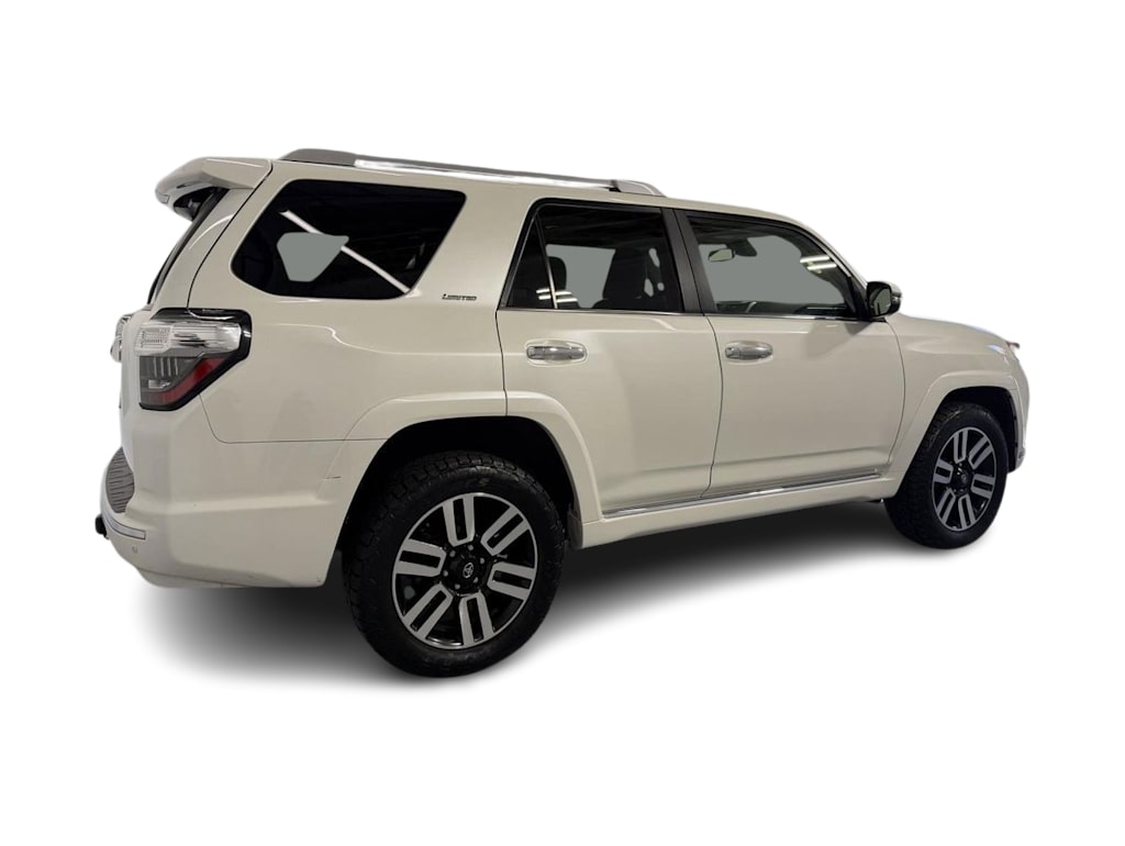 Thumbnail: 2023 Toyota 4Runner - 17