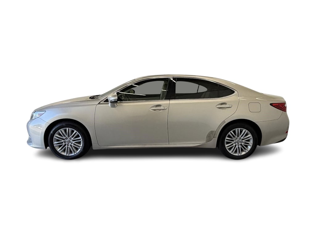 Thumbnail: 2013 Lexus ES - 3