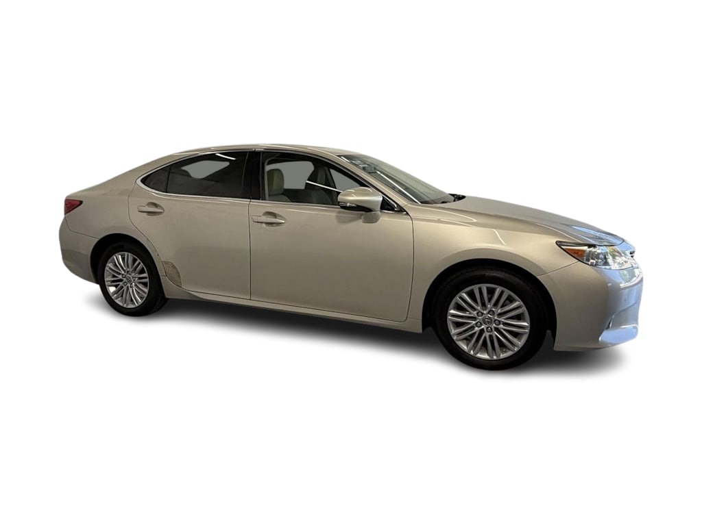Thumbnail: 2013 Lexus ES - 18
