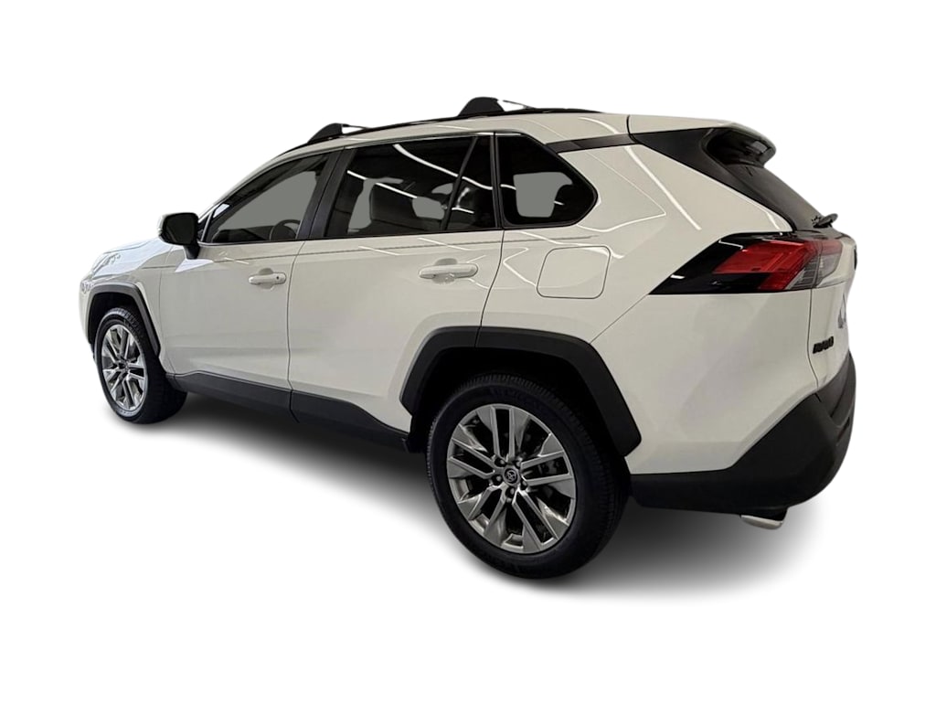 Thumbnail: 2019 Toyota RAV4 - 4