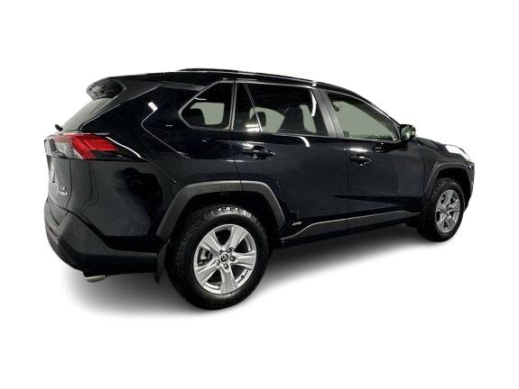 Thumbnail: 2021 Toyota RAV4 - 16