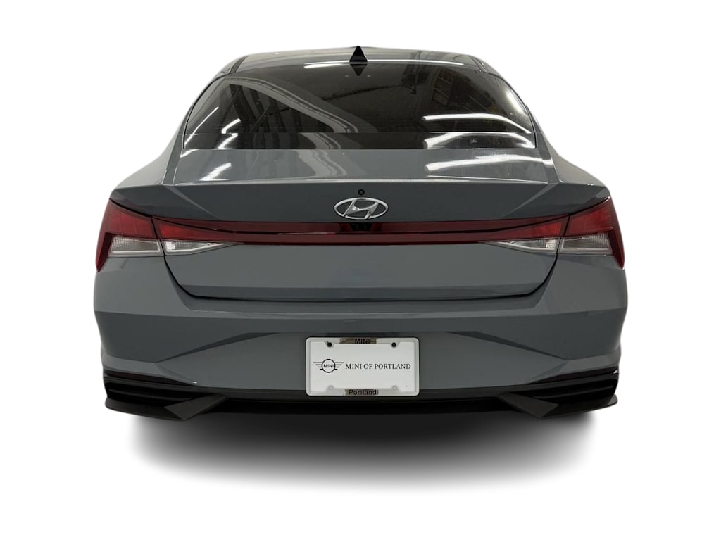 Thumbnail: 2022 Hyundai Elantra - 4