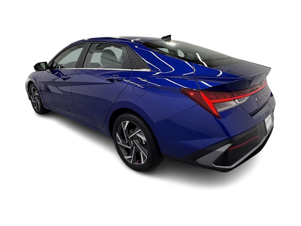 Thumbnail: 2024 Hyundai Elantra - 4