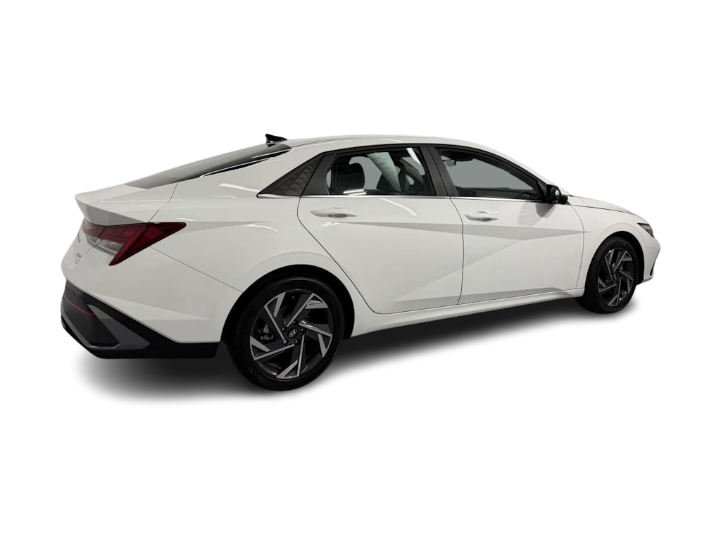 Thumbnail: 2024 Hyundai Elantra - 14