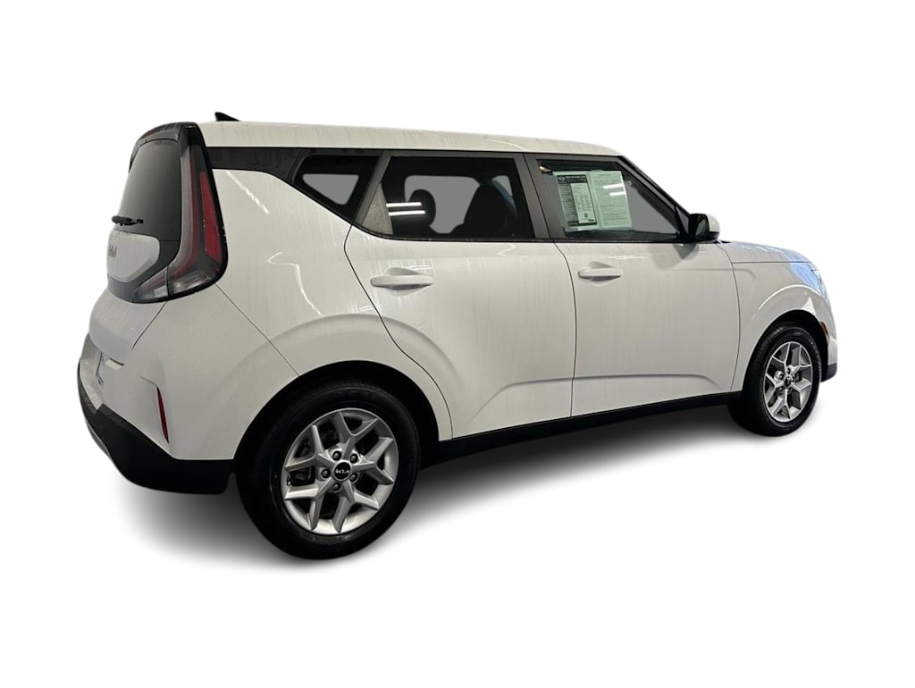 Thumbnail: 2024 Kia Soul - 17