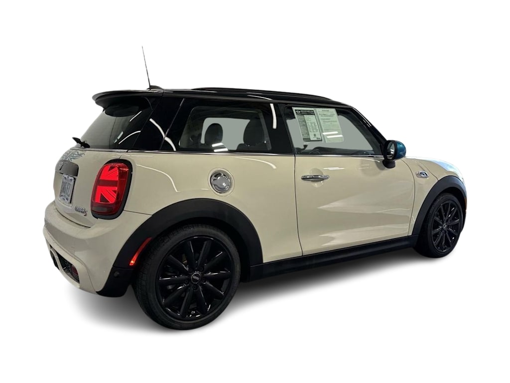 Thumbnail: 2019 MINI Cooper Hardtop - 17